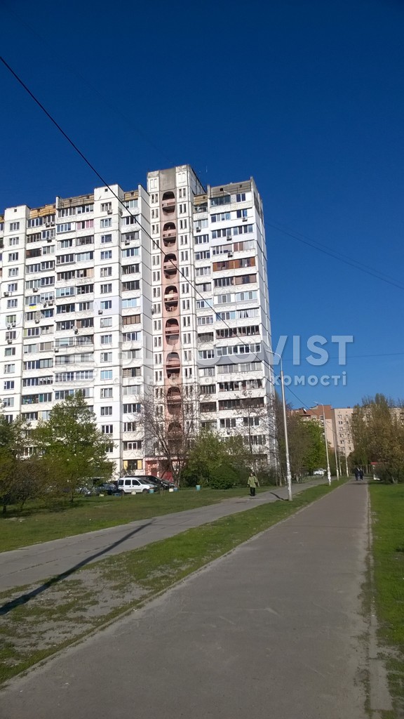 Четырехкомнатная квартира ул. Драйзера Теодора 9в в Киеве G-1665830