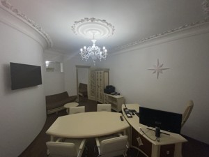  Офис, Коновальца Евгения (Щорса), Киев, A-112767 - Фото3