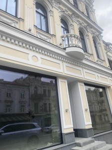  Отдельно стоящее здание, Сагайдачного Петра, Киев, P-31008 - Фото1