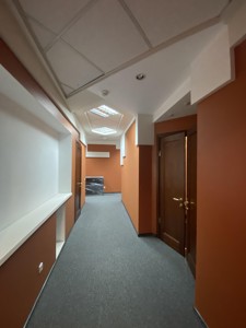  Office, F-42805, Staronavodnytska, Kyiv - Photo 32