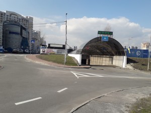  Service station, R-57294, Bazhana Mykoly avenue, Kyiv - Photo 1