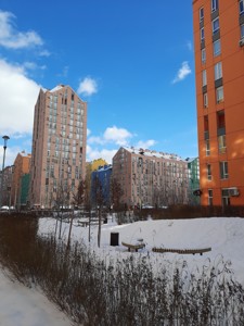 Apartment Reheneratorna, 4 корпус 1, Kyiv, R-61070 - Photo3